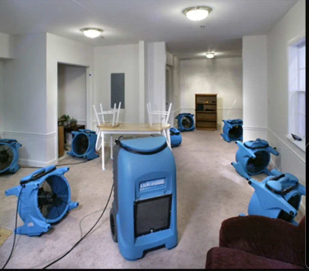 Air movers and dehumidifier setup for Water Extraction & Removal in Toppenish